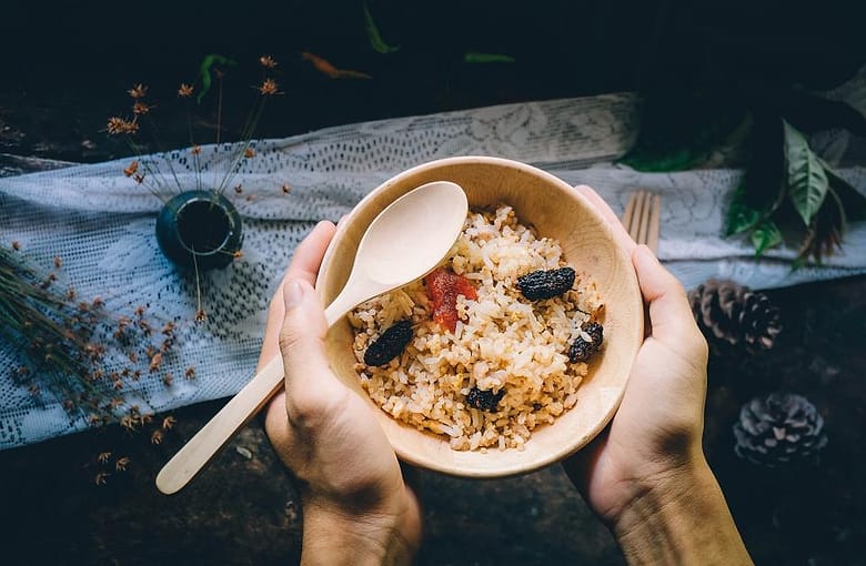 Semangkuk nasi hangat