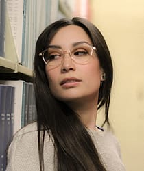 Foto Maya Anggraini, Hubungan Donatur