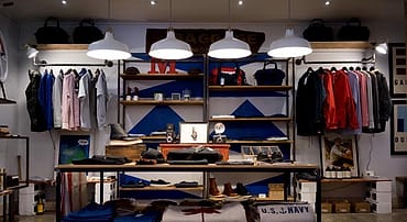 Interior toko pakaian