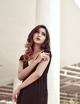 Dress Hitam Kasual