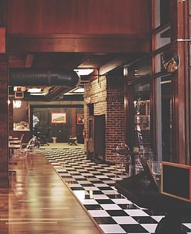 Ruang makan restoran