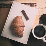 Croissant dan Kopi Hitam