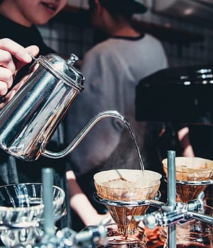 Kopi seduh manual V60