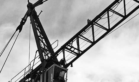 Crane di lokasi proyek