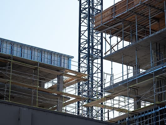 Struktur beton dan menara crane