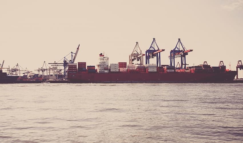 Mengenal layanan kargo laut FCL dan LCL