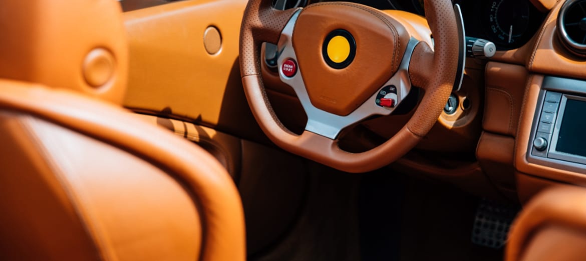 Interior mobil setelah dibersihkan