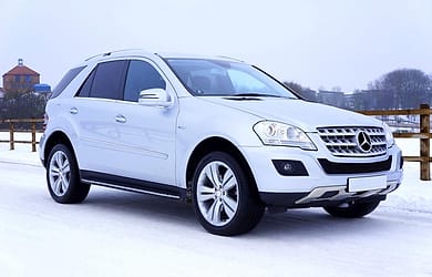 SUV Premium 7 Kursi