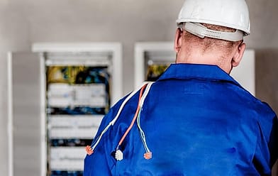 Pekerjaan instalasi listrik industri
