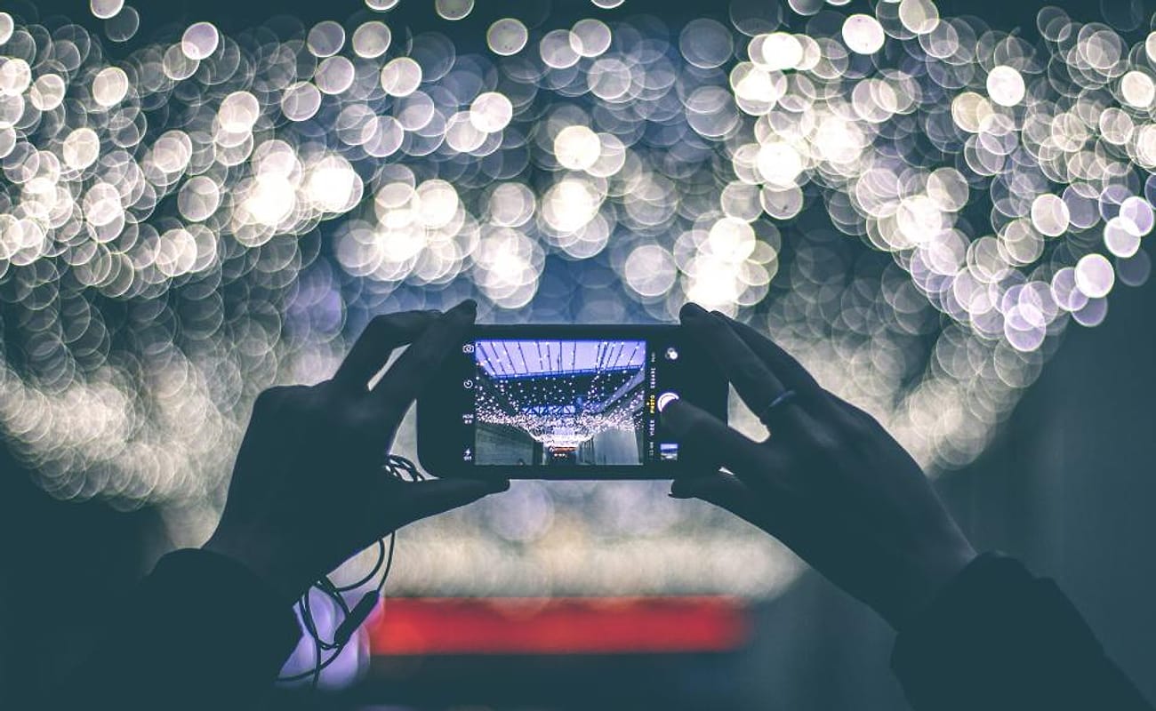 Tips Memotret Lampu Malam dengan Ponsel
