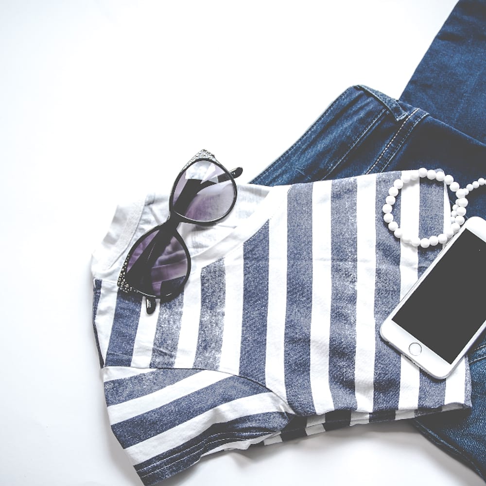 Kaos Garis Navy
