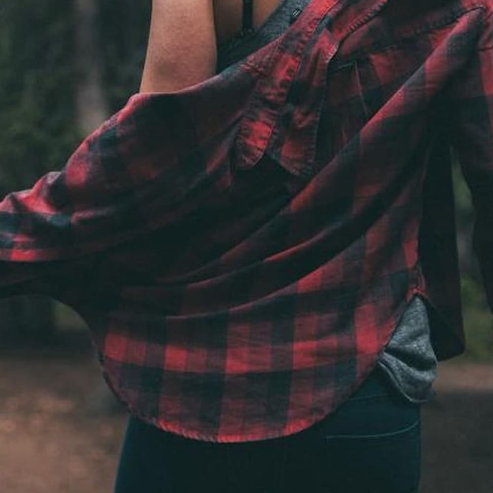 Kemeja Flanel Merah