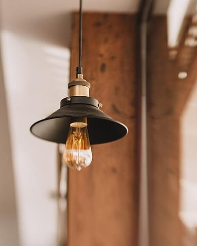 Lampu gantung industrial