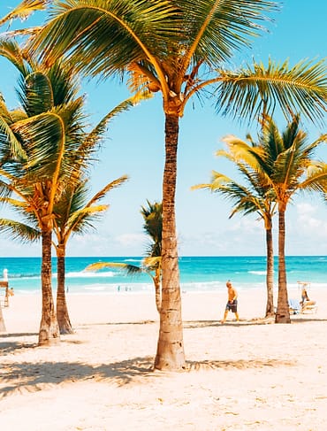 Tips Liburan ke Pantai Bersama Keluarga