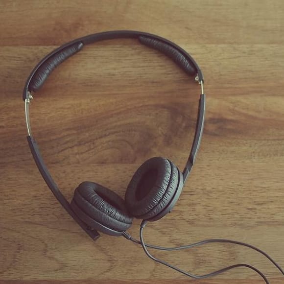 Headphone Nirkabel